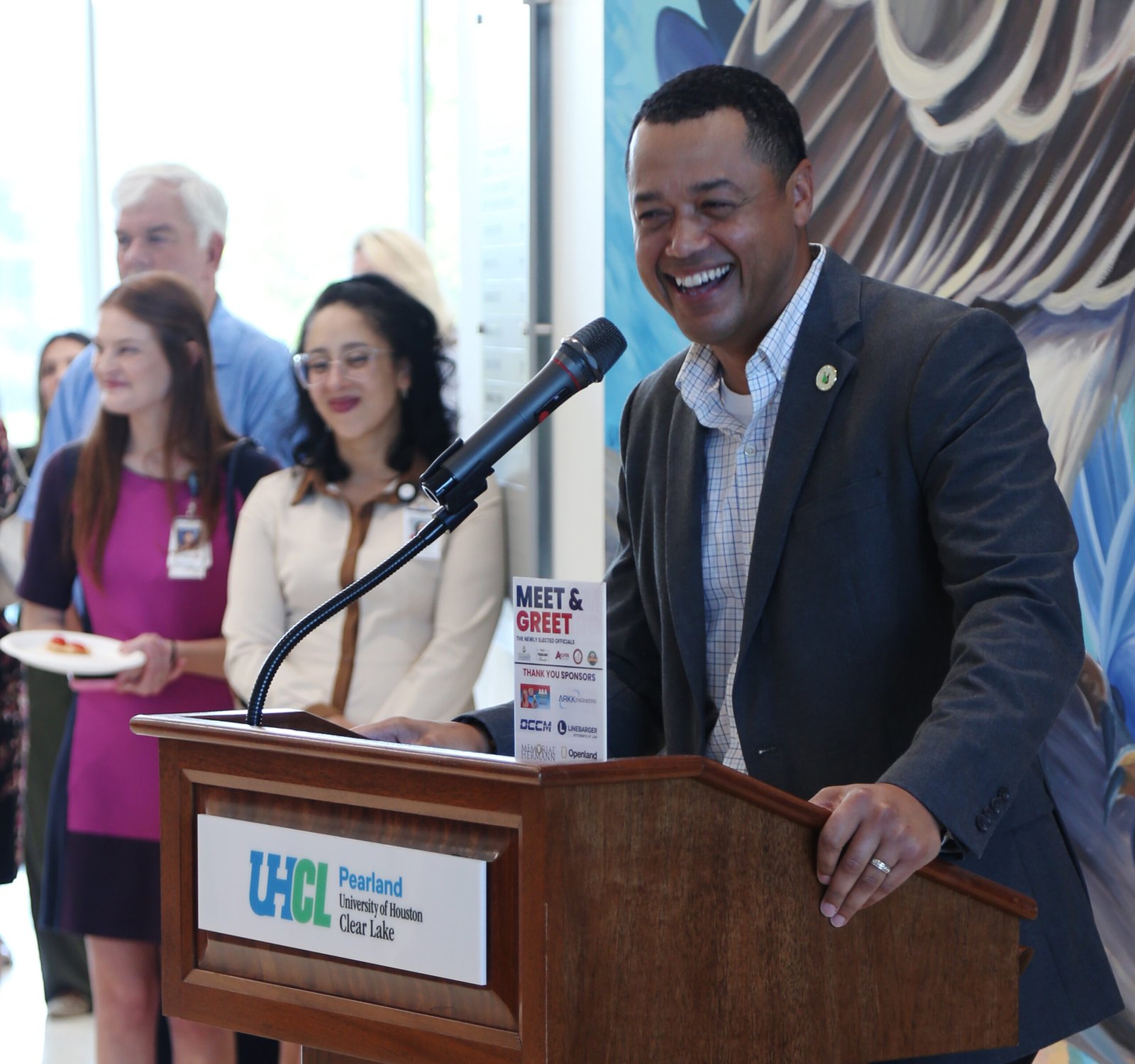 Newly Elected Officials Gather at Pearland Chamber Meet and Greet