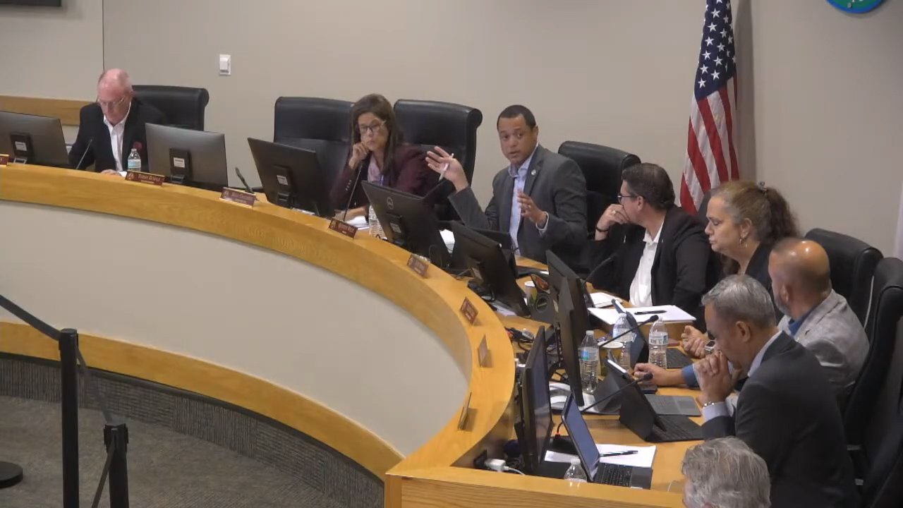 Pearland Council Overhauls Meeting Rules, Narrows Mayor’s Agenda Authority